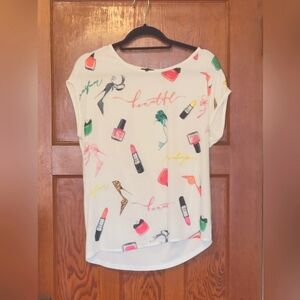 SOLD Tricotto White Cream Relaxed Graphic Blouse